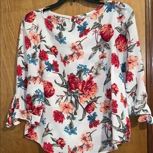 Floral top